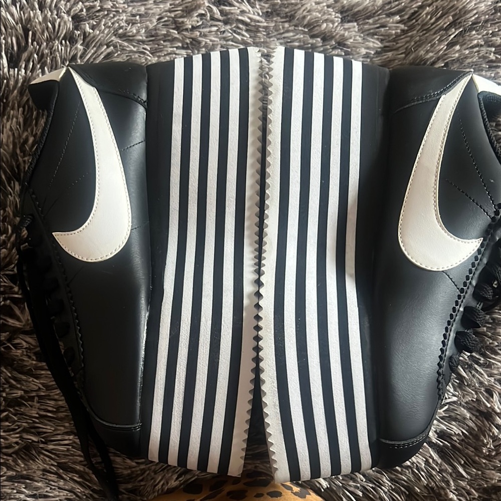 RARE-Nike+COMME DES GARÇONS COLLABORATION Black and White Graphic Sneakers
